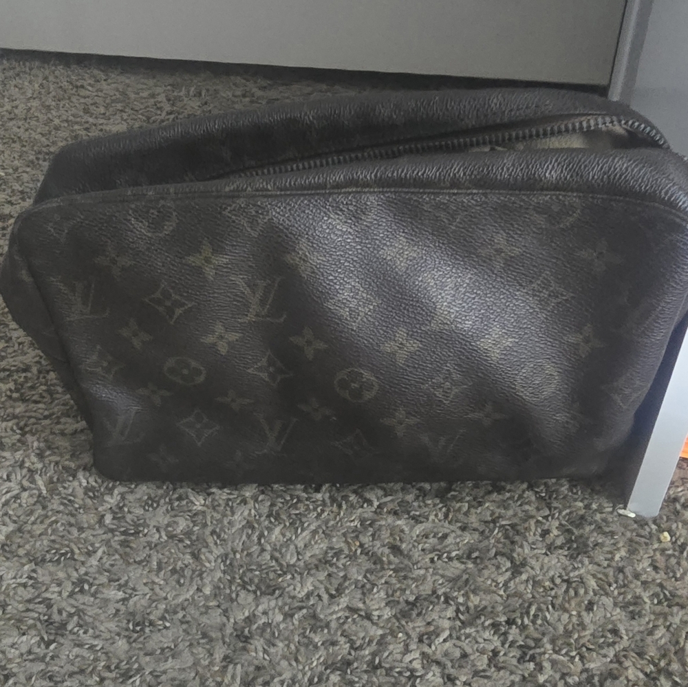 Louis Vuitton Brown Signiture Mono 28 Trousse Bag (FAIR/POOR)(COA)REHAB✨ - Picture 10 of 14